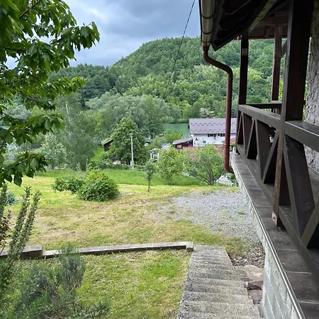House Eagle Apartment *